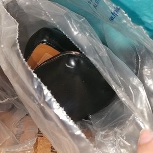 Additional black flats photos